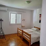 Melada Dom Hostel *