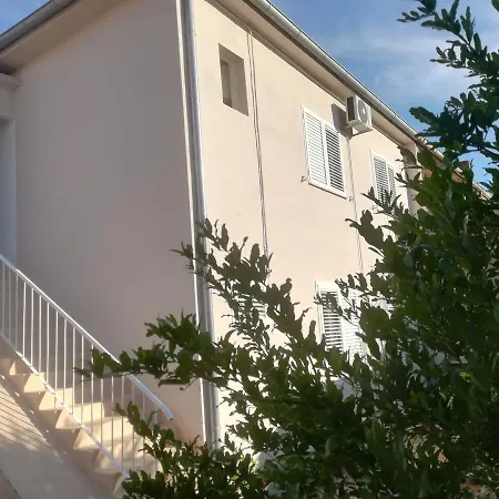 Melada Dom * Ζαντάρ